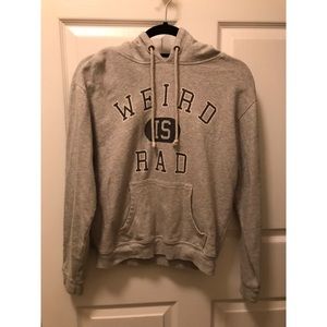 Sweatshirt/Hoodie